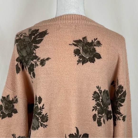Altar’d State Blush & Brown Bold Floral Oversized Sweater NWOT - Picture 6 of 11